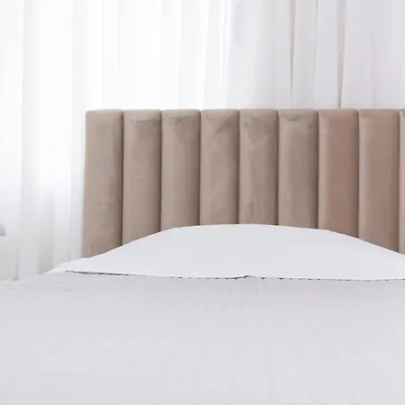 Chic & Serene Apartment-your Relaxing Oasis Τίρανα