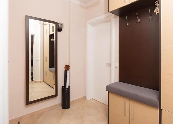 Chic & Serene Apartment-your Relaxing Oasis Lejlighed